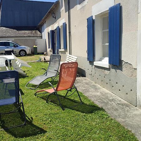 Maison Plain Pied, 2 Chambres, Longere Typique , Fraiche, Dans Bourg Avec Tous Commerces Luçay-le-Mâle Exteriér fotografie